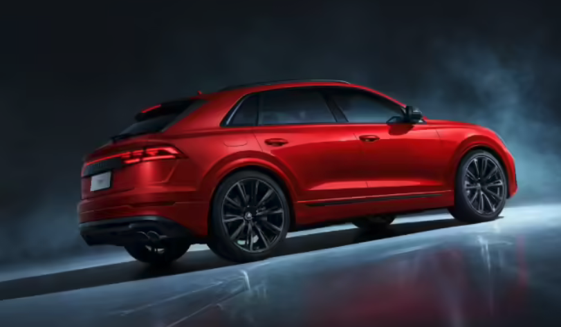 4月25日消息，在4月24日开幕的2026北京车展上，一汽奥迪旗下高性能旗舰车型——奥迪SQ8正式上市，官方指导价113.98万元，定位介于Q8与RS Q8之间，主打运动化与豪华感兼具的产品特质，进一步丰富奥迪高性能产品矩阵。